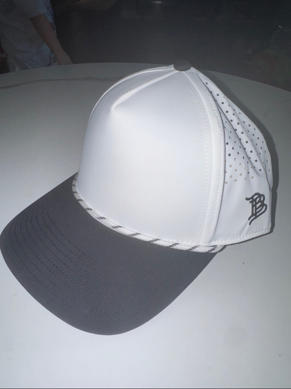 Blank White and black branded bills Baseball Cap